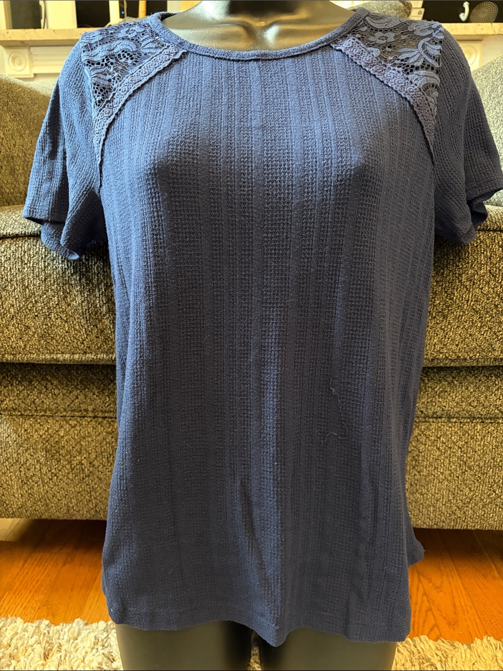 Pink Clover Navy Lace-Shoulder Short Sleeve Top size Small